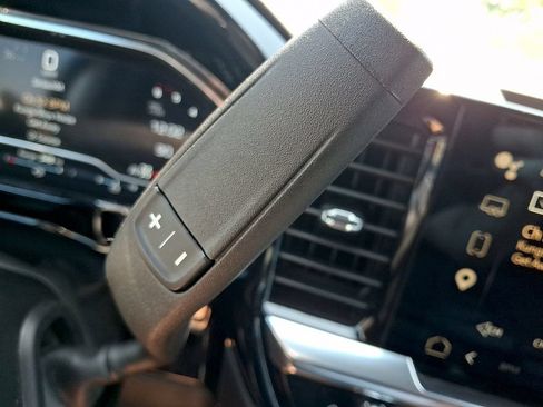 Used 2023 GMC Sierra 1500 Elevation AWD/4WD image 14