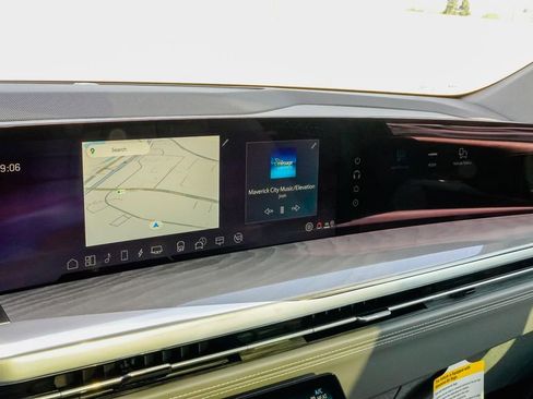 New 2026 Cadillac Escalade IQL Sport 1 w/ LPO, ONYX Package AWD/4WD image 21