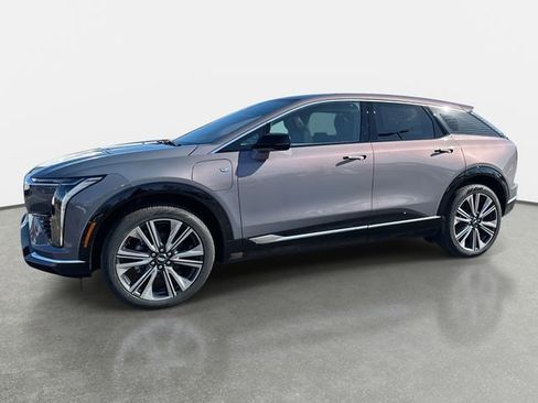 New 2026 Cadillac Optiq Luxury 2 image 2