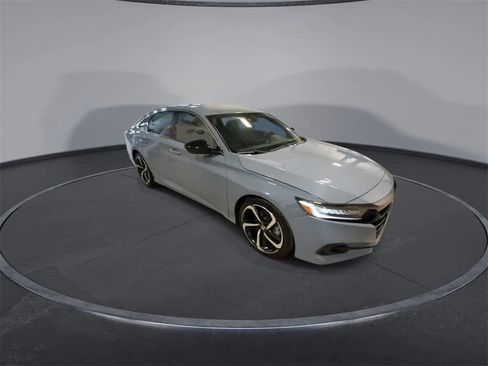Used 2022 Honda Accord Sport image 2