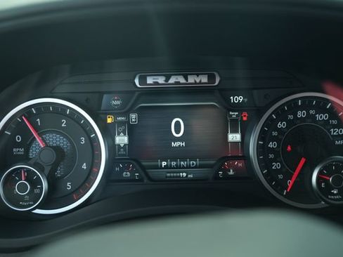 New 2026 RAM 2500 Big Horn AWD/4WD image 27