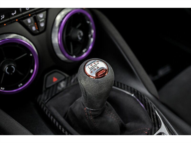 Used 2018 Chevrolet Camaro ZL1 RWD image 30
