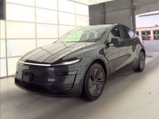 Used 2026 Tesla Model Y AWD video 1