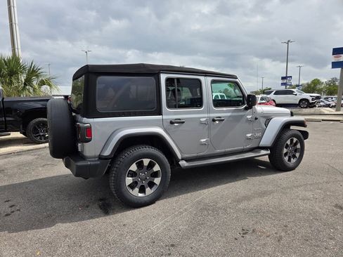 Used 2018 Jeep Wrangler Unlimited Sahara image 14