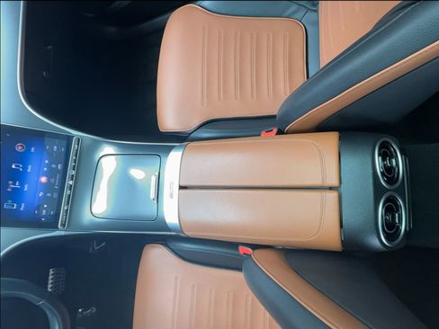 Used 2023 Mercedes-Benz C 300 Sedan image 37