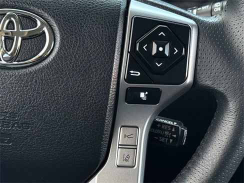 Used 2020 Toyota 4Runner SR5 Premium image 15