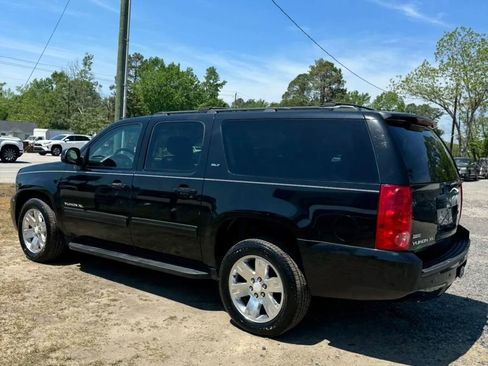 Used 2011 GMC Yukon XL SLT w/ SLT-2 Equipment Package AWD/4WD image 6
