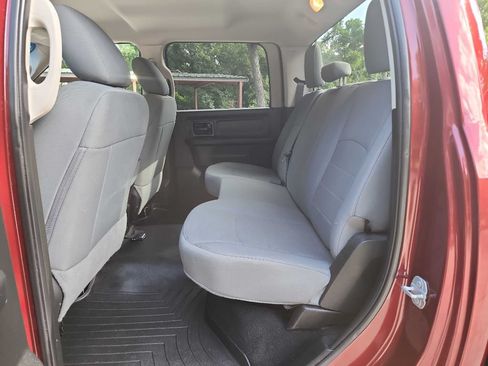 Used 2018 RAM 2500 Tradesman w/ Chrome Appearance Group AWD/4WD image 32