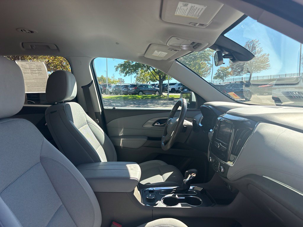 Used 2021 Chevrolet Traverse LT w/ LPO, Cargo Package AWD/4WD image 24