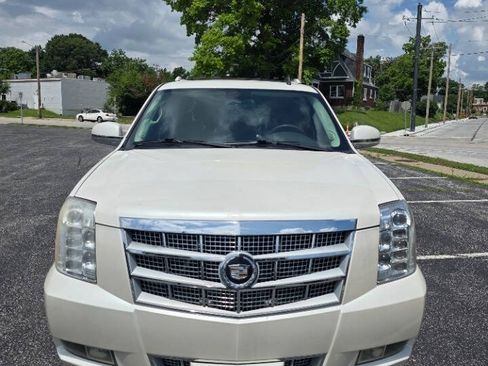 Used 2010 Cadillac Escalade ESV Platinum AWD/4WD image 10