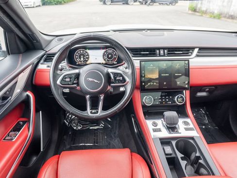 Used 2021 Jaguar F-PACE R-Dynamic S AWD/4WD image 13