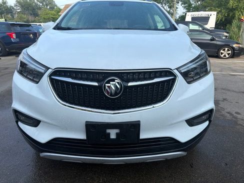 Used 2019 Buick Encore Essence AWD/4WD image 2