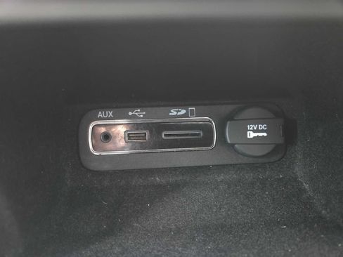 Used 2014 Jeep Grand Cherokee Limited w/ Trailer Tow Group IV AWD/4WD image 29