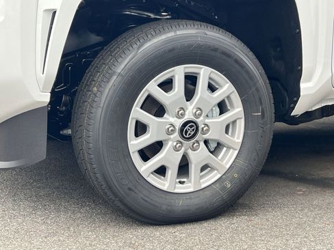 New 2026 Toyota Tacoma SR5 RWD image 5
