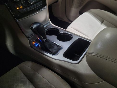 Used 2022 Jeep Grand Cherokee Laredo E AWD/4WD image 26