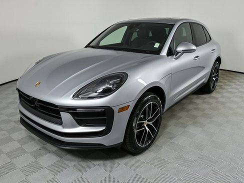 New 2026 Porsche Macan image 1