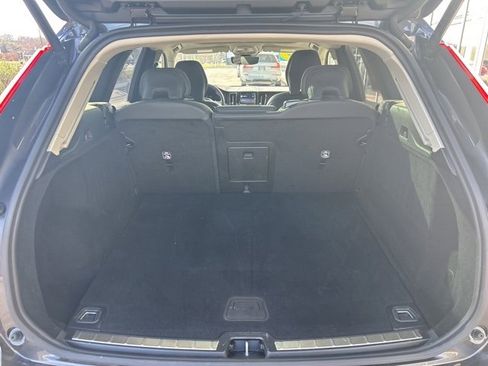 Certified 2025 Volvo XC60 B5 Plus image 11