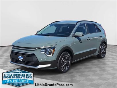 Used 2023 Kia Niro EX