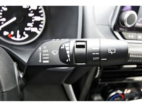 Certified 2021 Nissan Rogue SV image 16