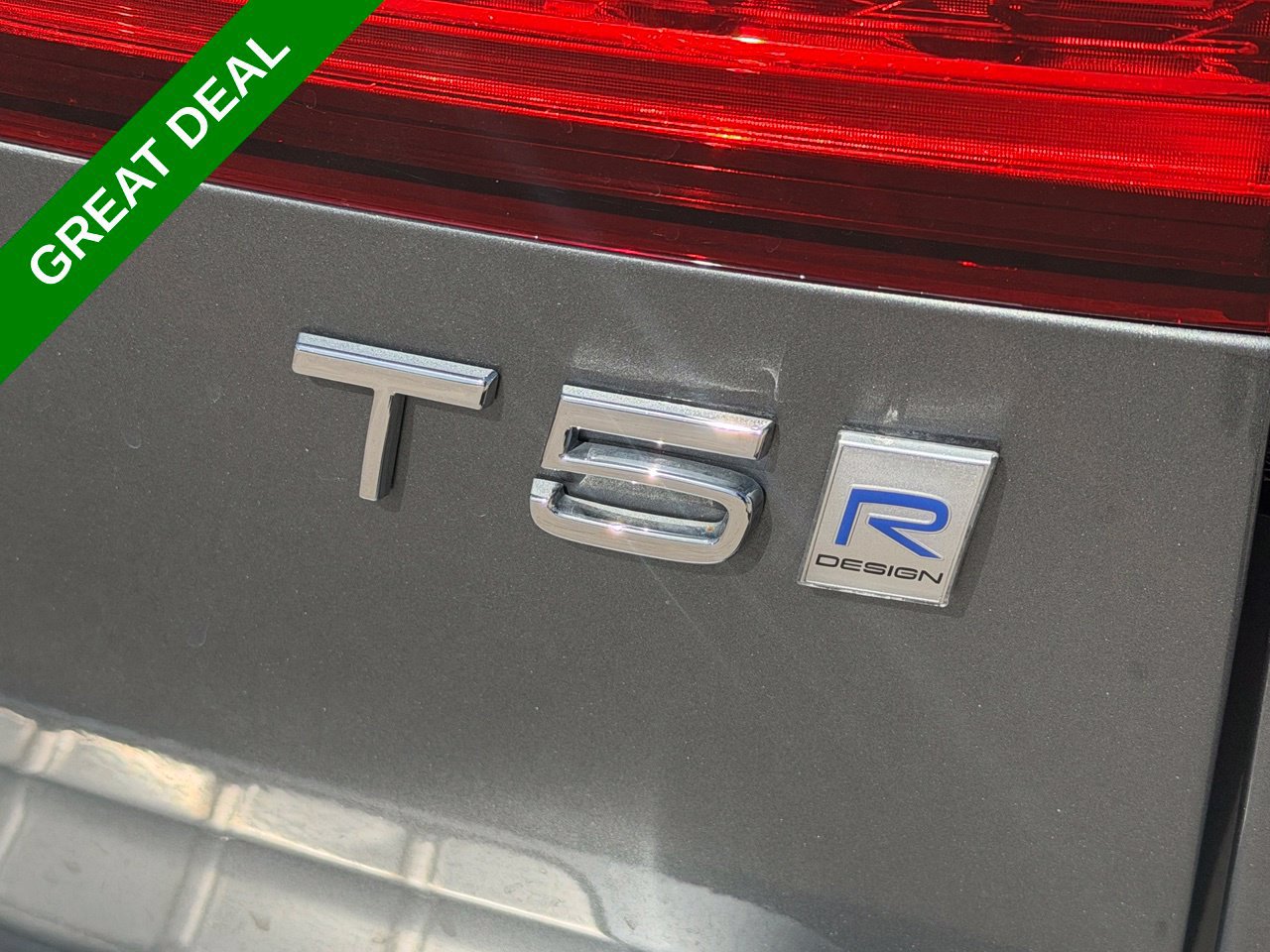 Used 2020 Volvo V60 T6 R-Design FWD image 10