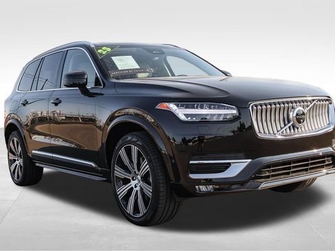 Used 2023 Volvo XC90 B6 Ultimate w/ Protection Package Premier AWD/4WD image 3