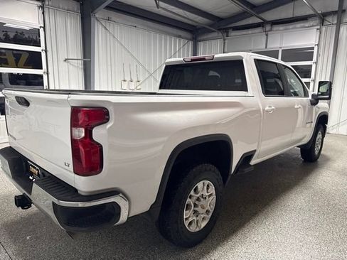 Used 2025 Chevrolet Silverado 2500 LT AWD/4WD image 19