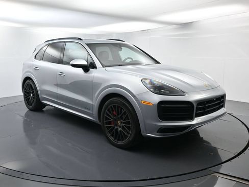 Certified 2021 Porsche Cayenne GTS AWD/4WD image 17