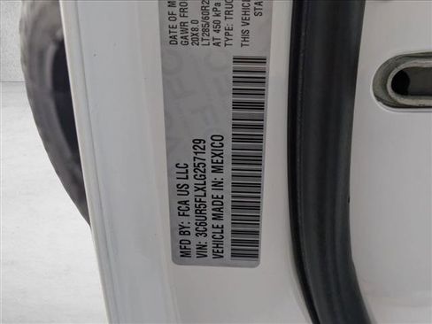 Used 2020 RAM 2500 Laramie image 22