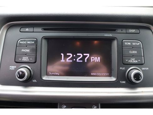 Used 2017 Kia Optima LX FWD image 14