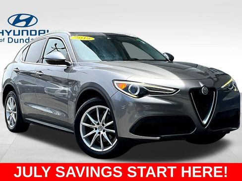 Used 2018 Alfa Romeo Stelvio Ti AWD/4WD image 3
