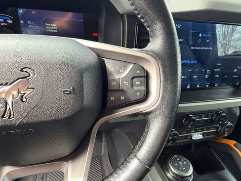 Used 2021 Ford Bronco Badlands image 28