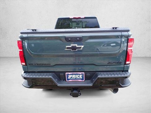 Used 2026 Chevrolet Silverado 2500 ZR2 w/ LPO, Dark Essentials Package AWD/4WD image 3