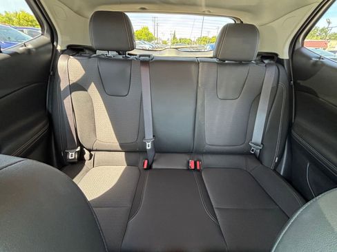 Used 2025 Buick Encore GX Preferred FWD image 37