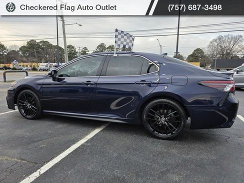 Used 2021 Toyota Camry XSE image 4