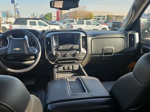 Used 2015 Chevrolet Silverado 1500 LTZ w/ LTZ Plus Package image 9