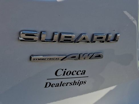 Used 2024 Subaru Outback Premium AWD/4WD image 29