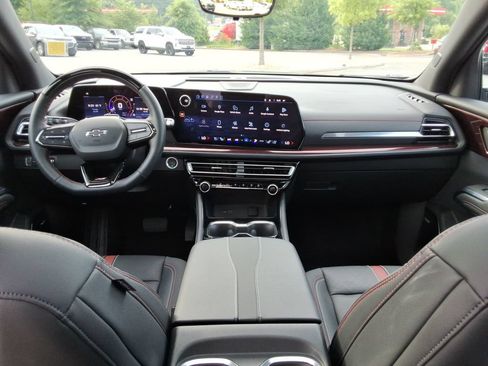 Certified 2024 Chevrolet Traverse RS FWD image 20