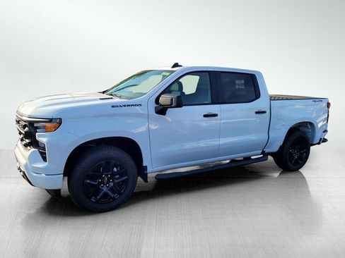 Used 2025 Chevrolet Silverado 1500 Custom w/ Turbomax Blackout Package image 9