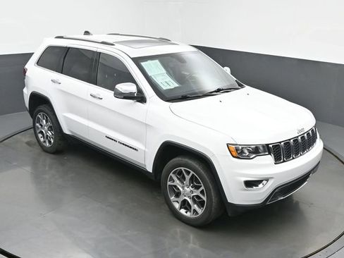 Used 2021 Jeep Grand Cherokee Limited image 42