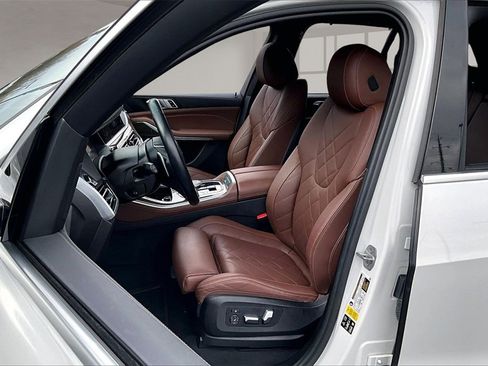 Used 2023 BMW X5 xDrive40i w/ Premium Package image 25