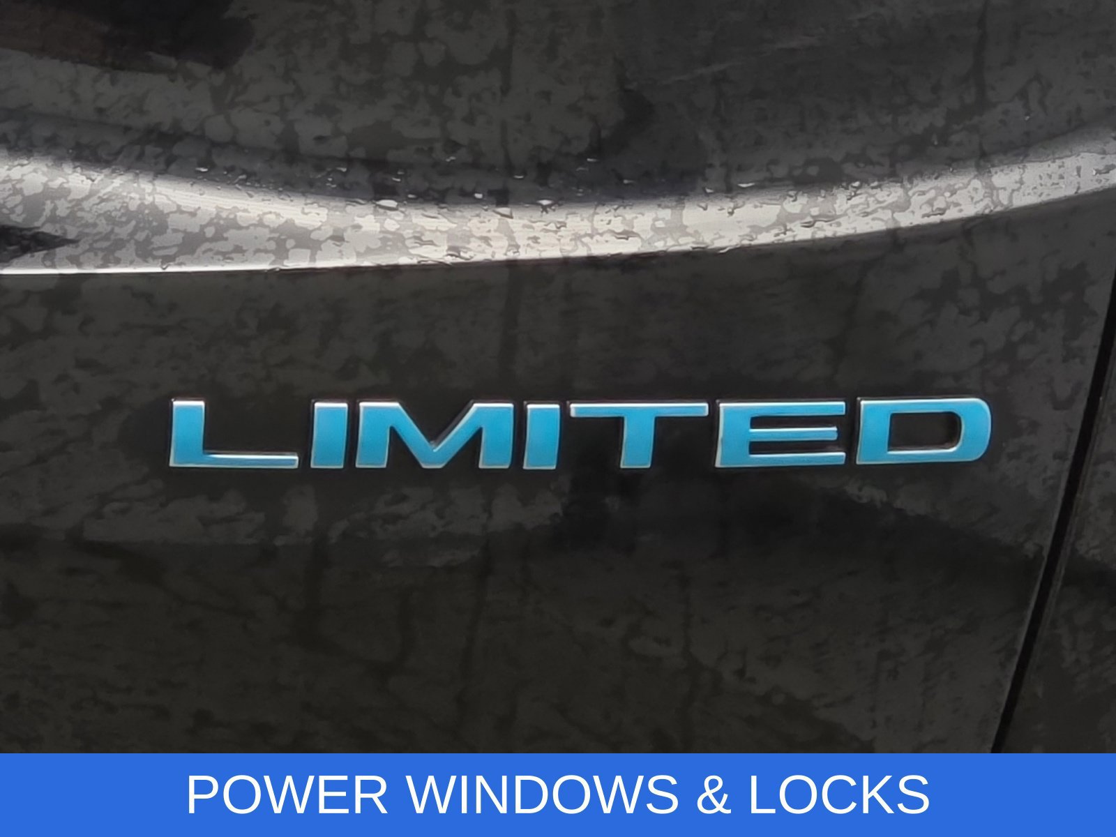 Certified 2018 Jeep Renegade Limited w/ UConnect 8.4 Nav Group AWD/4WD image 11
