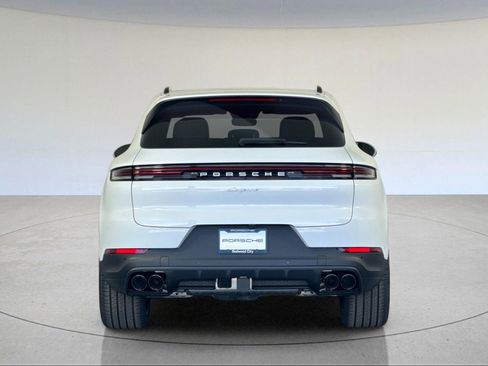 New 2026 Porsche Cayenne image 7