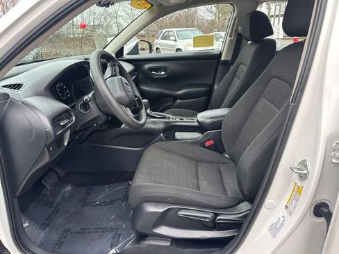 Used 2025 Honda HR-V LX image 27