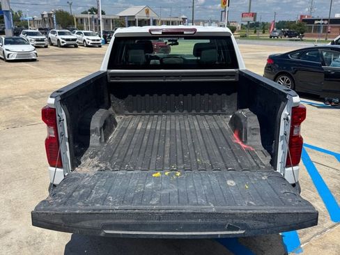 Used 2024 Chevrolet Silverado 1500 W/T w/ Trailering Package AWD/4WD image 7