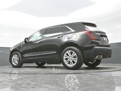 Certified 2025 Cadillac XT5 Luxury w/ LPO, Floor Liner Package AWD/4WD image 32