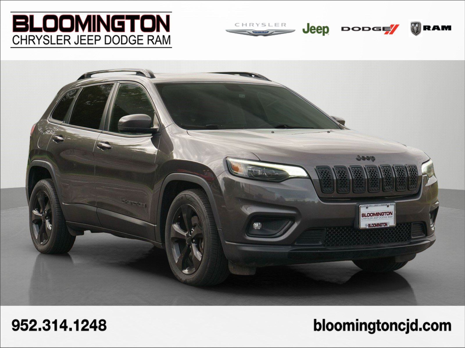 Used 2019 Jeep Cherokee Latitude Plus FWD image 1