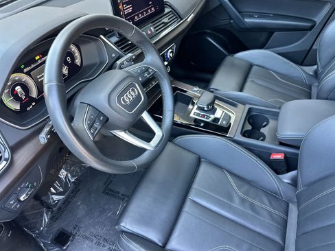 Used 2023 Audi Q5 e Premium w/ Convenience Package AWD/4WD image 11