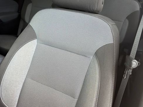 Used 2019 Chevrolet Traverse LT FWD image 5