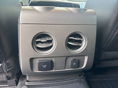 Used 2013 Ford F150 Lariat w/ Luxury Equipment Group AWD/4WD image 23
