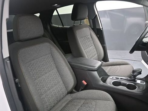Used 2024 Chevrolet Equinox LT AWD/4WD image 45